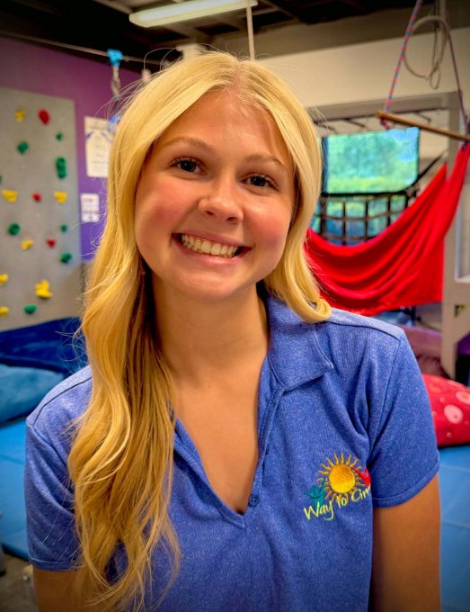 Lizzy- Therapy Aide and Admin Assistant